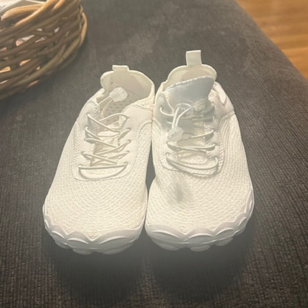 Women's Size 8 Water Shoes – Quick Dry, Non-Slip, Great for Beach, Swim, Yoga